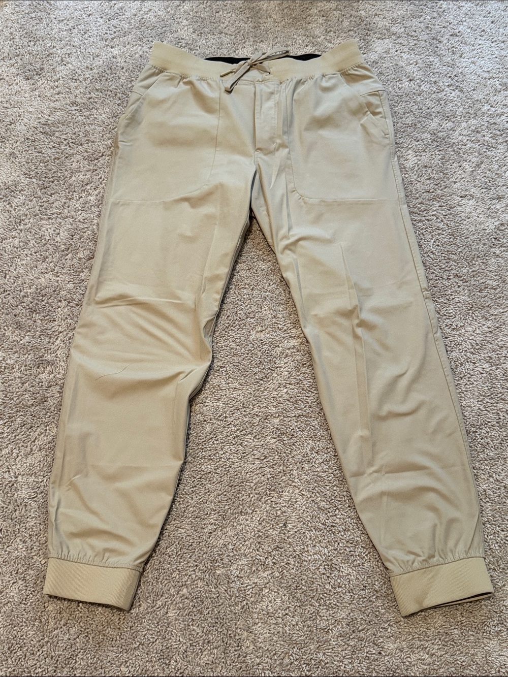 lululemon athletica Men's Light Khaki Jogger Sweatpants
